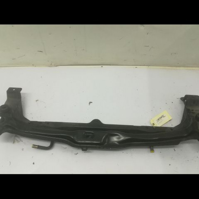 Traverse inférieure armature avant occasion VOLKSWAGEN PASSAT III Phase 1 04-1988->11-1993 GL TURBO D Cata 1