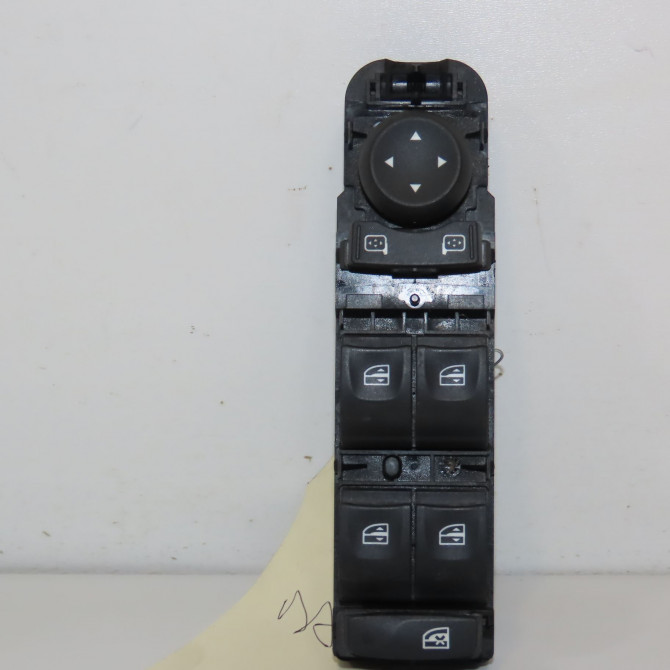 Commande lève-glace porte avant gauche occasion RENAULT SCENIC III Phase 1 04-2009->11-2011 1.5 DCI 110ch 809610016R 1
