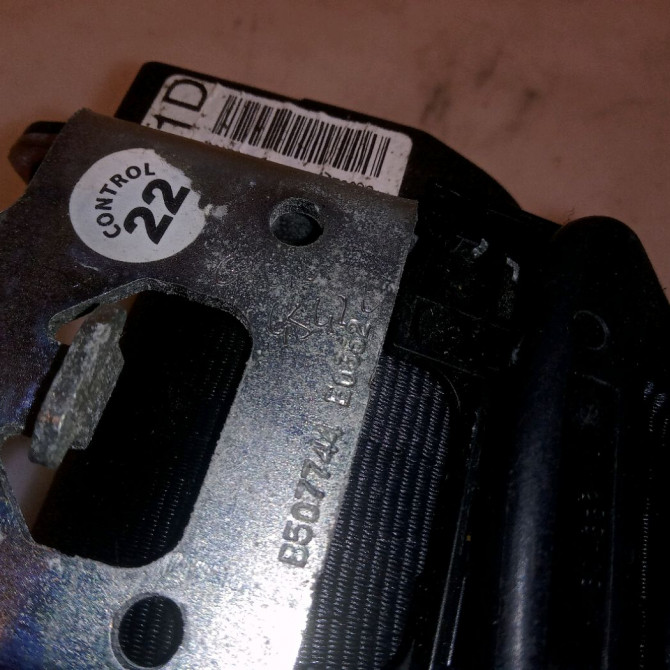 Ceinture avant droite occasion PEUGEOT 207 CC Phase 1 03-2007->... 1.6 VTi 120ch 8975W8 2