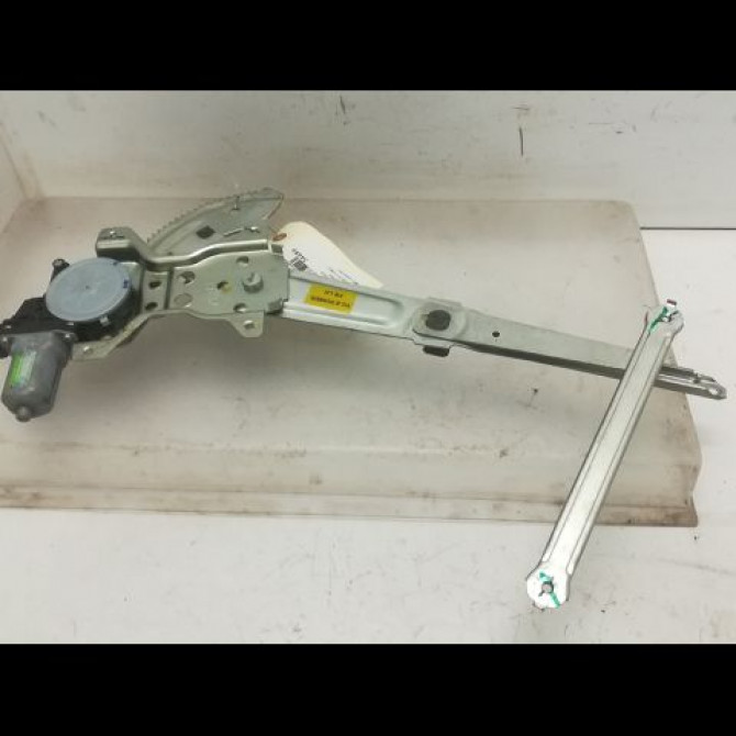 Mecanisme+moteur leve-glace avg occasion SUZUKI ALTO III Phase 1 01-2009->... 1.0i 83402M68K12000 4