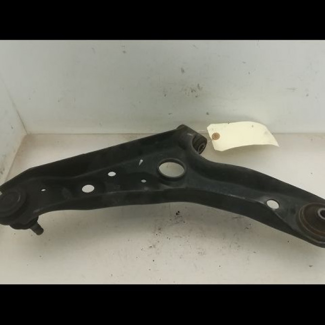 Triangle inf avd occasion SUZUKI ALTO III Phase 1 01-2009->... 1.0i 45201M68K00000 2