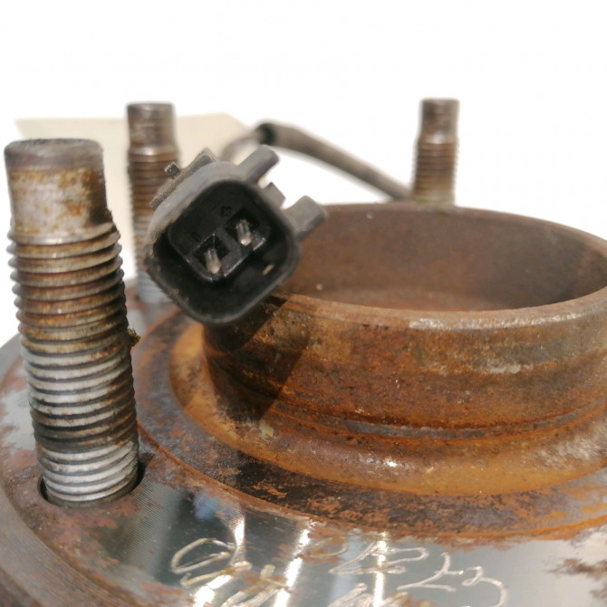 Moyeu avd occasion OPEL ZAFIRA III Phase 1 11-2011->... 13583479 2