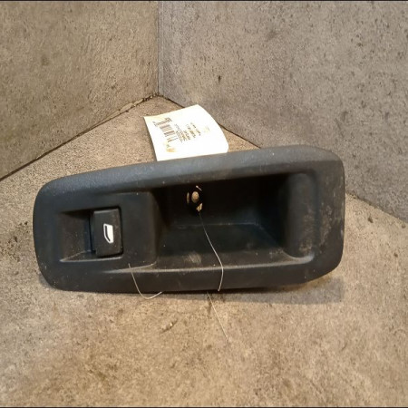 Commande leve-glace porte arrière droite occasion PEUGEOT 308 II 308 II Phase 2 2017-04-01-> 1.2i PureTech 130ch 96762292ZD