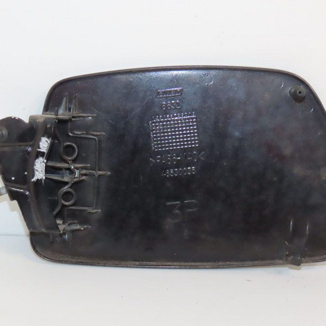 Volet de trappe carburant occasion FIAT PUNTO II Phase 1 10-1999->05-2003 60 46530035 2