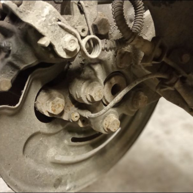 Train arrière occasion RENAULT TRAFIC II Phase 1 10-2001->08-2006 1.9 DCI 100ch 4