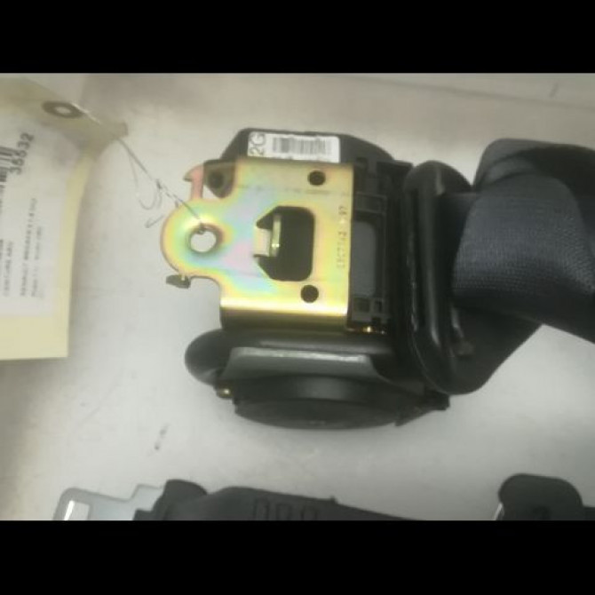 Ceinture arrière gauche occasion RENAULT MEGANE II Phase 1 09-2003->12-2005 1.9 DCI 120ch 8200309237 3