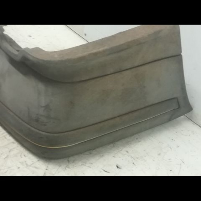 Pare-choc arrière occasion RENAULT 19 Phase 1 07-1989->04-1992 1.4i 7701367477 3