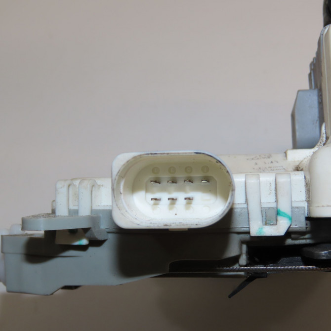 Serrure porte avg occasion AUDI A4 III Phase 1 01-2008->10-2011 2.0 TDI 120ch 6