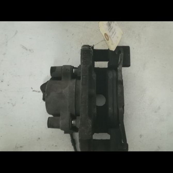 Etrier de frein avant gauche occasion B.M.W. SERIE 3 V Phase 1 03-2005->09-2008 318i 129ch 34116769091 3