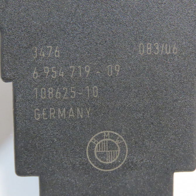 Lecteur de carte occasion B.M.W. SERIE 3 V Phase 1 03-2005->09-2008 318D 122ch 4