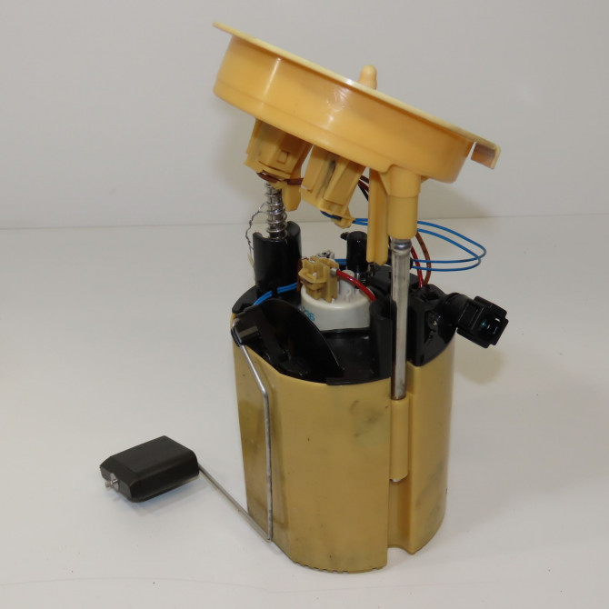 Jauge a carburant occasion B.M.W. SERIE 3 V Phase 1 03-2005->09-2008 318D 122ch 2