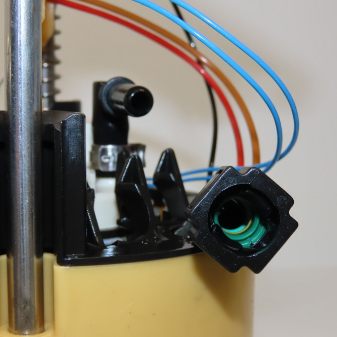 Jauge a carburant occasion B.M.W. SERIE 3 V Phase 1 03-2005->09-2008 318D 122ch 3