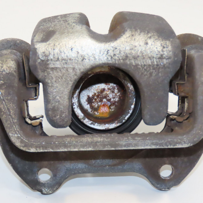 Etrier de frein arrière droit occasion B.M.W. SERIE 3 V Phase 1 03-2005->09-2008 318D 122ch 34216776378 2