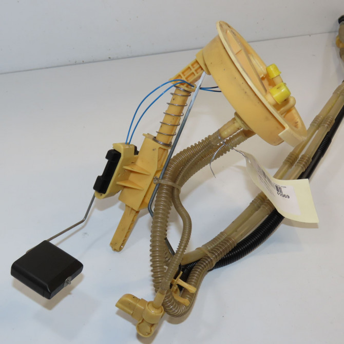 Jauge a carburant occasion B.M.W. SERIE 3 V Phase 1 03-2005->09-2008 318D 122ch 2