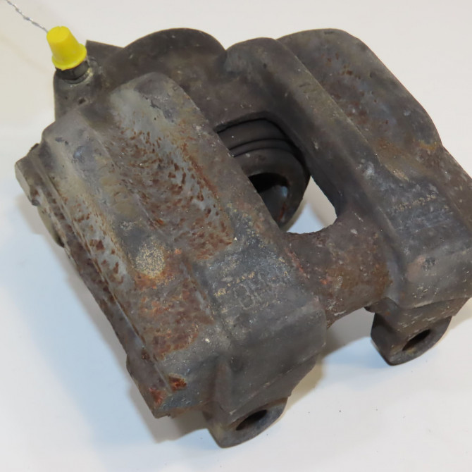 Etrier de frein avant gauche occasion B.M.W. SERIE 3 V Phase 1 03-2005->09-2008 318D 122ch 34116769091 1