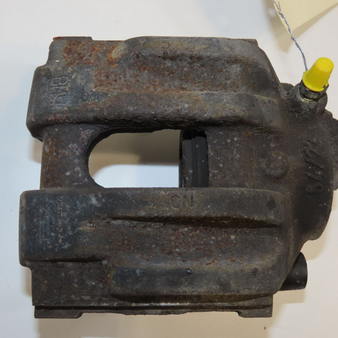 Etrier de frein avant gauche occasion B.M.W. SERIE 3 V Phase 1 03-2005->09-2008 318D 122ch 34116769091 4