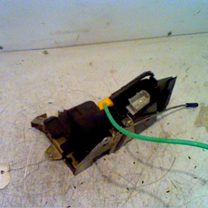 Serrure porte avd occasion B.M.W. SERIE 5 IV Phase 1 12-1995->07-2000 525 TDS 51218235102 1