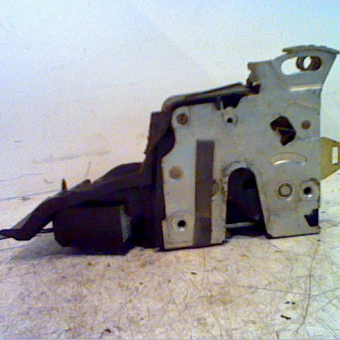 Serrure porte avd occasion B.M.W. SERIE 5 IV Phase 1 12-1995->07-2000 525 TDS 51218235102 2