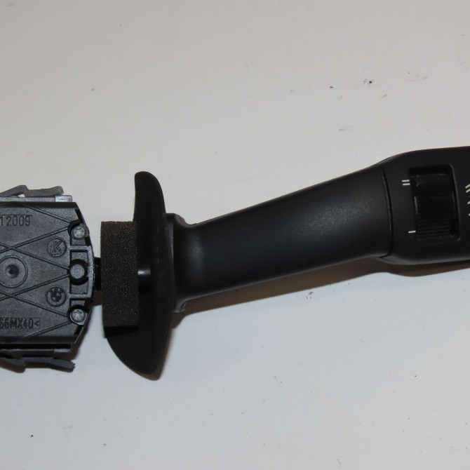 Commande essuie glace occasion B.M.W. SERIE 5 IV Phase 1 12-1995->07-2000 525 TDS 61318352171 1