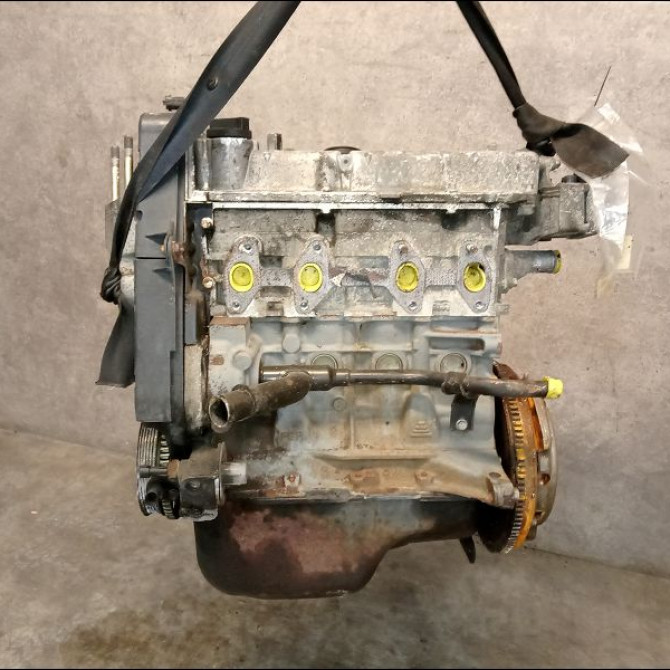 Moteur essence occasion FIAT PUNTO II Phase 2 05-2003->10-2009 1.2i 60ch 71739178 3