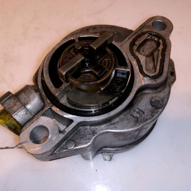 Pompe a vide occasion PEUGEOT 207 Phase 1 04-2006->06-2013 1.6 HDI 16v 110ch 456570 1