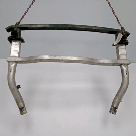 Traverse inférieure armature avant occasion PEUGEOT 407