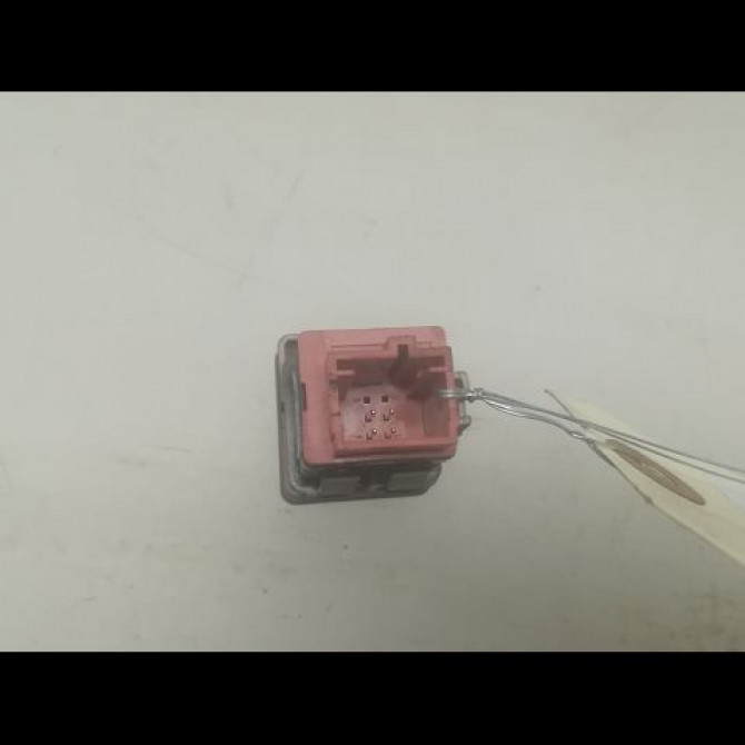 Bouton de warning occasion CITROEN C4 I Phase 2 07-2008->10-2010 1.6 HDI 92ch 6554GT 2