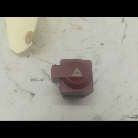 Bouton de warning occasion CITROEN C4 I Phase 1 11-2004->07-2008 1.6 HDI 92ch 6554GT