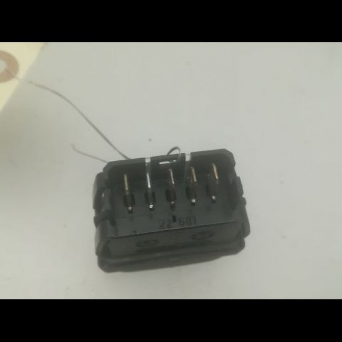 Commande lève-glace porte avant droite occasion CITROEN XSARA phase 1 BREAK 02-1998->09-2000 1.9 D 69ch 6552TA 2