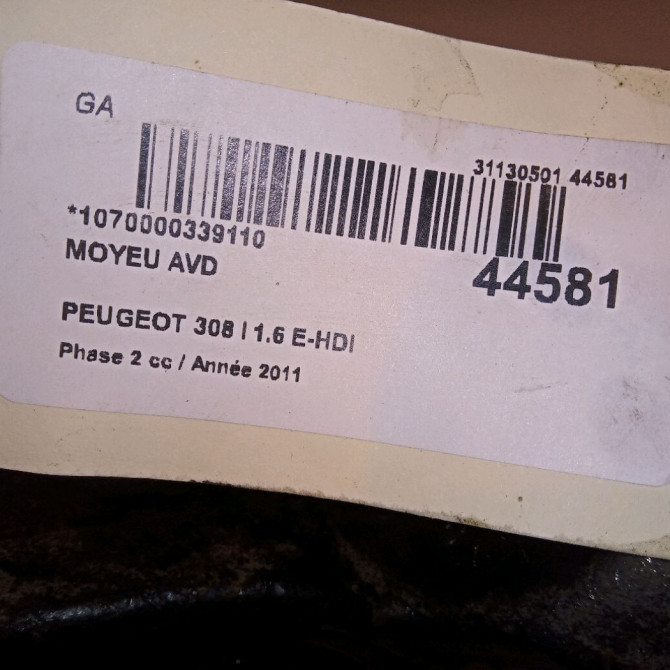 Moyeu avd occasion PEUGEOT 308 I Phase 2 04-2011->12-2014 1.6 E-HDI 112ch 330785 4