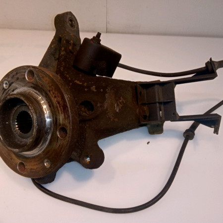 Moyeu avd occasion PEUGEOT 206 Phase 1 09-1998->03-2009 2.0 HDI 330785