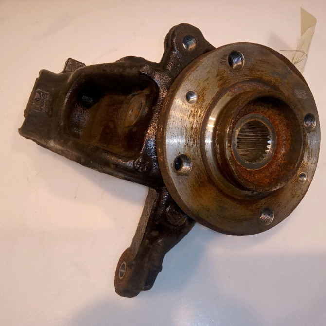 Moyeu avd occasion CITROEN C3 PICASSO Phase 2 09-2012->... 1.4 VTI 95ch 330785 1