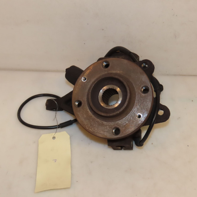 Moyeu avd occasion PEUGEOT 306 Phase 2 04-1997->03-2002 1.6i 100ch 330785 1