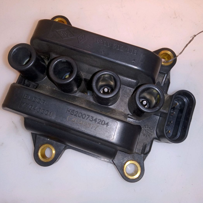 Bobine allumage occasion RENAULT TWINGO II Phase 1 06-2007->11-2011 1.2i 16v 75ch 8200702693 1