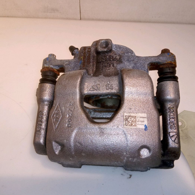 Etrier de frein avant droit occasion RENAULT CLIO V 410016702R 1