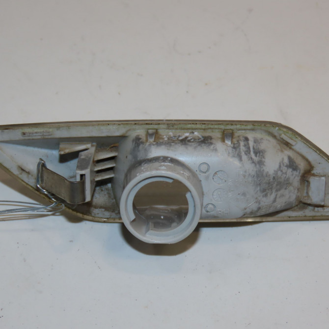 Répétiteur aile droite occasion DACIA SANDERO II Phase 2 02-2017->... 261612750R 2