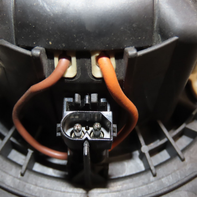 Ventilateur de chauffage occasion MERCEDES CLASSE A II Phase 1 12-2004->04-2008 A 180 CDI 1698200642 4