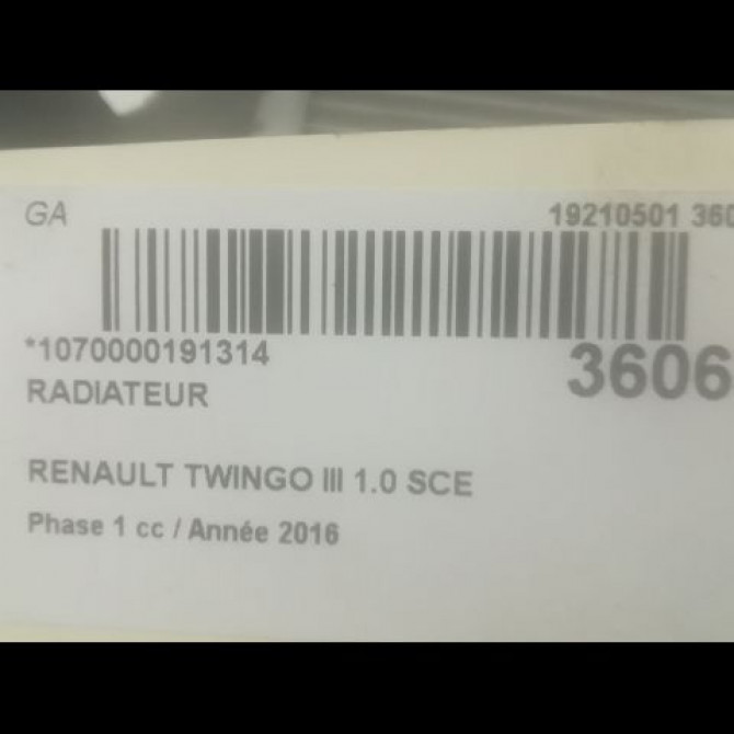 Radiateur occasion RENAULT TWINGO III Phase 1 06-2014->... 1.0 SCE 12v 70ch 214105514R 3