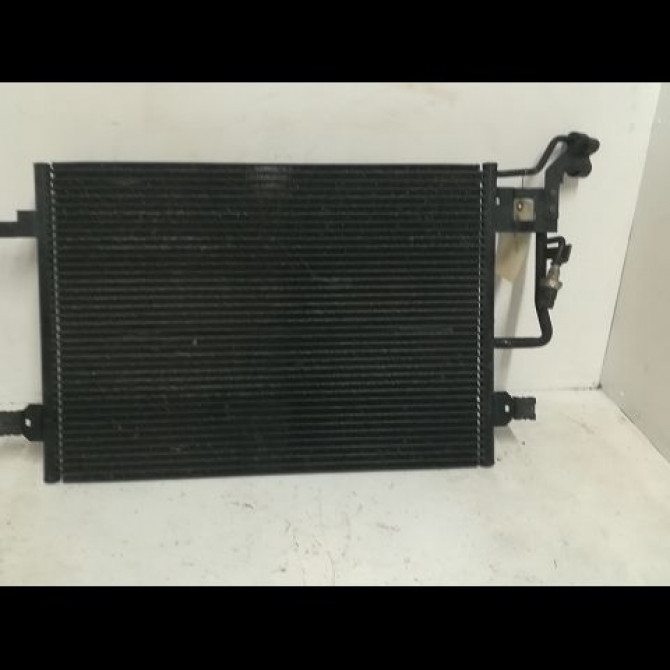 Condenseur clim occasion VOLKSWAGEN PASSAT IV 3B0260401B 2