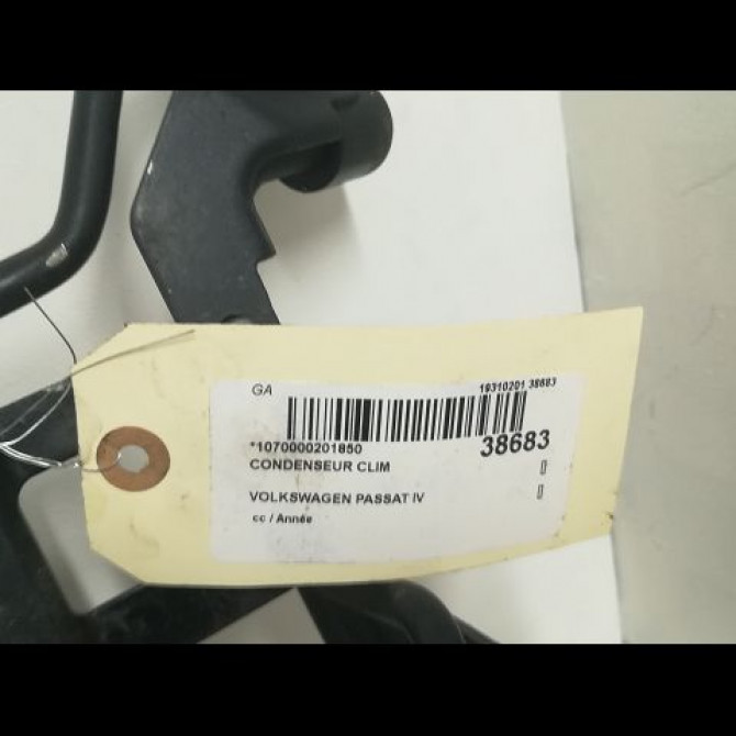 Condenseur clim occasion VOLKSWAGEN PASSAT IV 3B0260401B 3