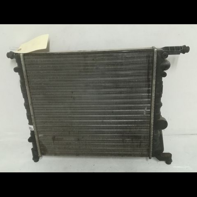 Radiateur occasion RENAULT 19 Phase 2 04-1992->04-1997 1.4i 7700784040 2