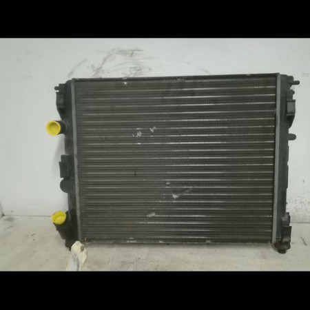 Radiateur occasion RENAULT CLIO II Phase 1 03-1998->06-2001 1.4 16v 7700428082