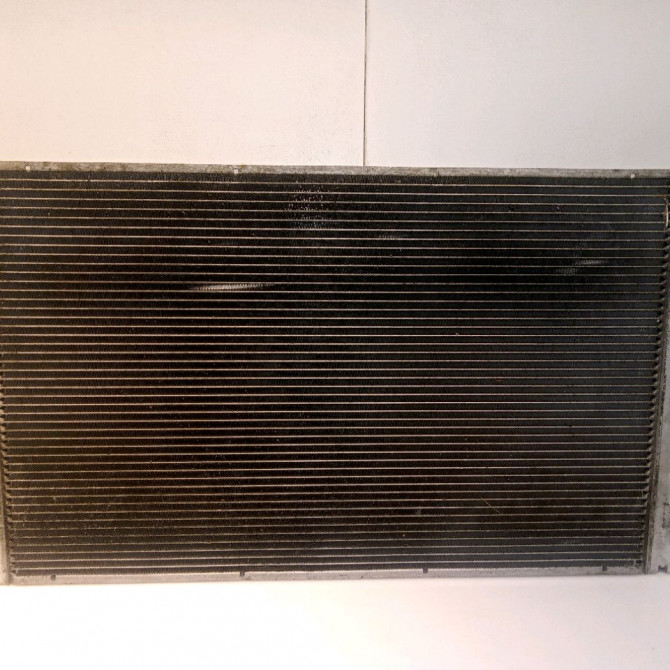 Radiateur occasion B.M.W. SERIE 5 V Phase 1 07-2003->03-2007 520D 17117787440 2