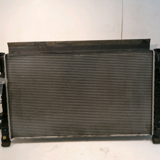 Radiateur occasion OPEL ZAFIRA III Phase 1 11-2011->... 39074656 1