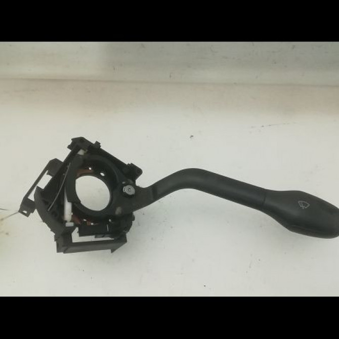 Commande essuie glace occasion VOLKSWAGEN GOLF III Phase 1 01-1992->12-1997 1.9 TD 535953519B01C 1