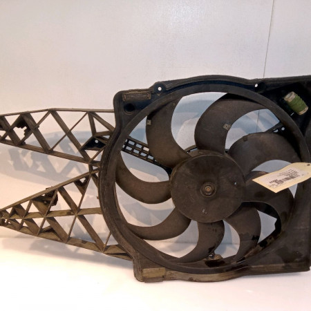 Ventilateur de refroidissement occasion FIAT GRANDE PUNTO III Phase 1 09-2005->12-2013 1.3 DT MULTIJET 16v 75ch 55701372