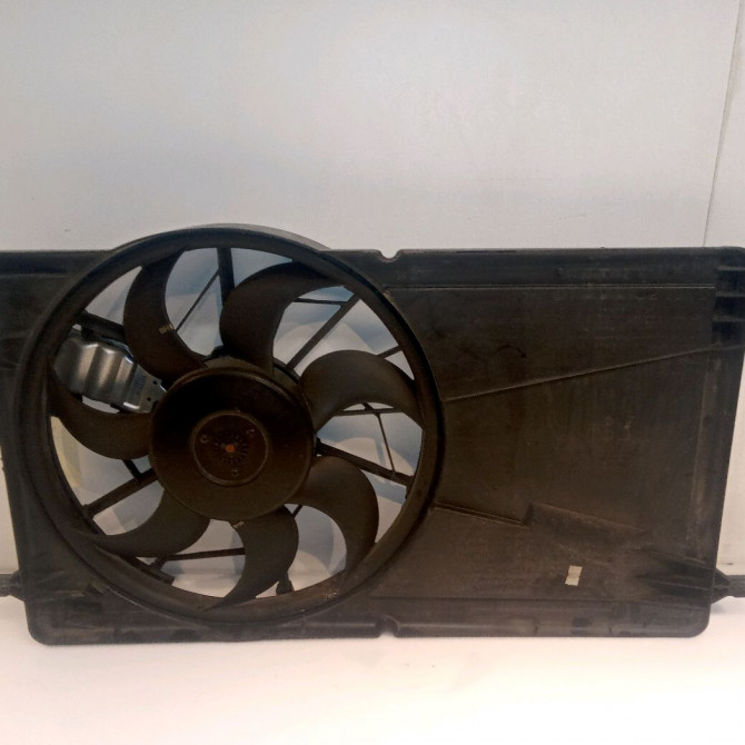 Ventilateur de refroidissement occasion VOLVO C30 Phase 1 04-1995->04-1999 1.6 D 115ch 31261986 2