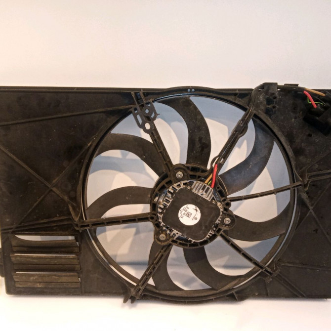 Ventilateur de refroidissement occasion VOLKSWAGEN TOURAN I Phase 2 11-2006->09-2010 1.9 TDI 105ch 2