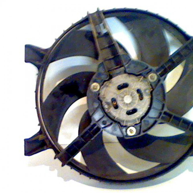 Ventilateur de refroidissement occasion RENAULT CLIO I Phase 1 06-1990->03-1994 7700784652 1