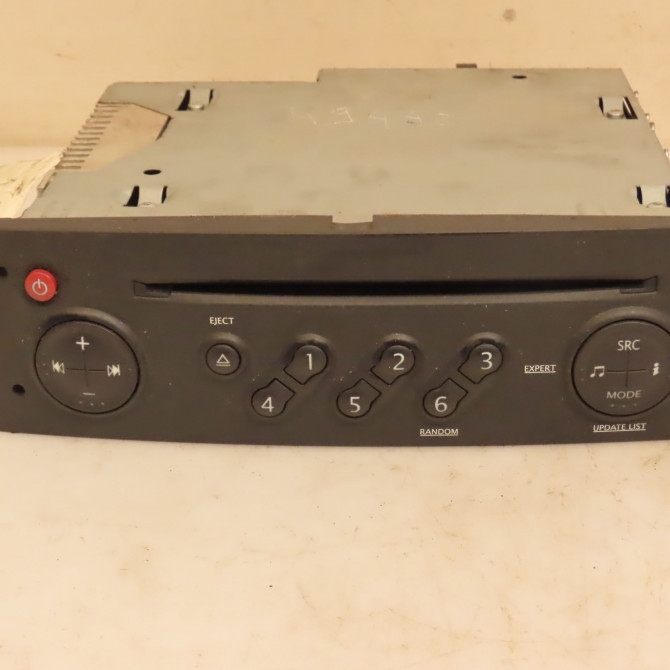 Autoradio occasion RENAULT CLIO III phase 1 ESTATE 01-2008->03-2009 8200607915 1